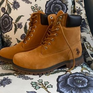 US Polo Assin | NWT Lace Up Ankle Boots